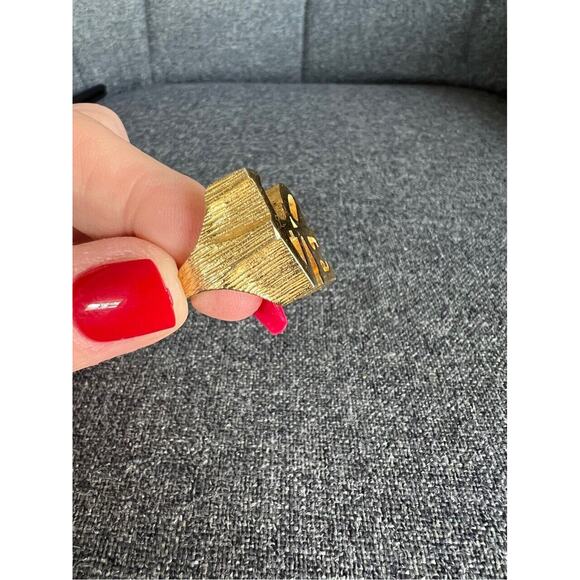 1969 The LOVE Chunky Ring Iconic Pop Art Jewelry Size 6 - Picture 11 of 11